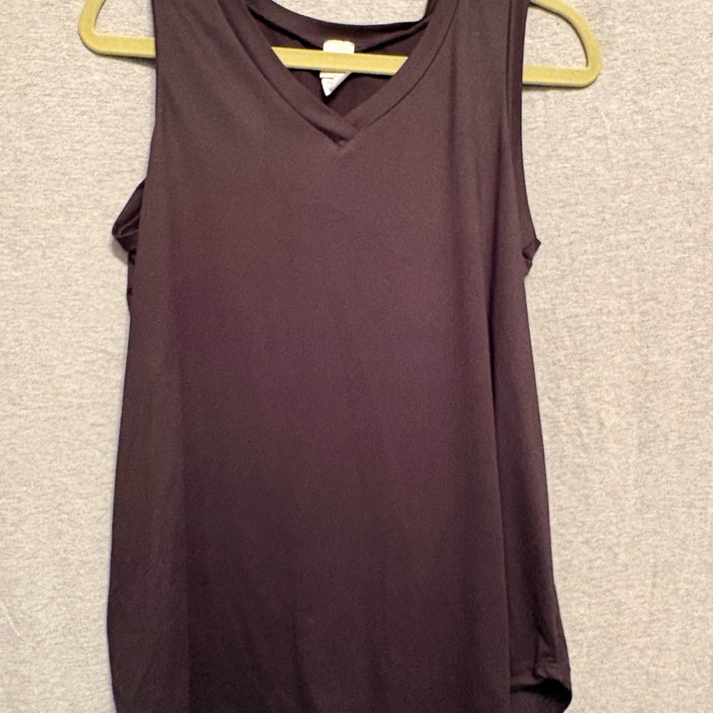 Sew In Love Black Sleeveless V-Neck Tank Top